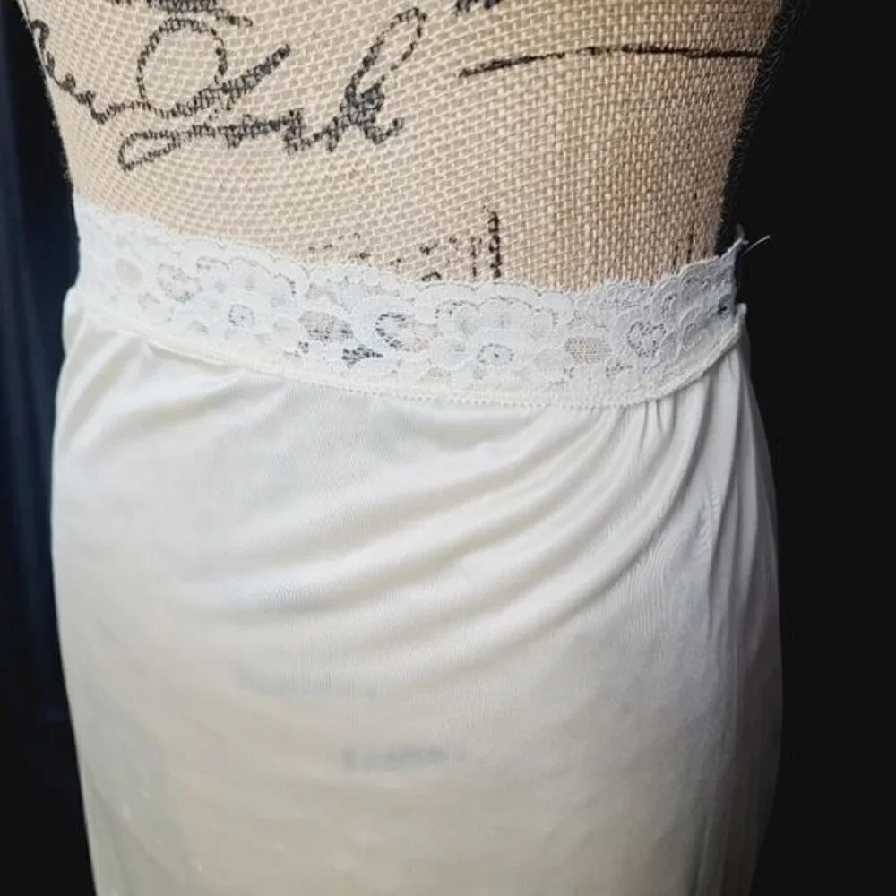 Vintage Ivory Lace Applique Half Skirt Slip - Picture 4 of 16